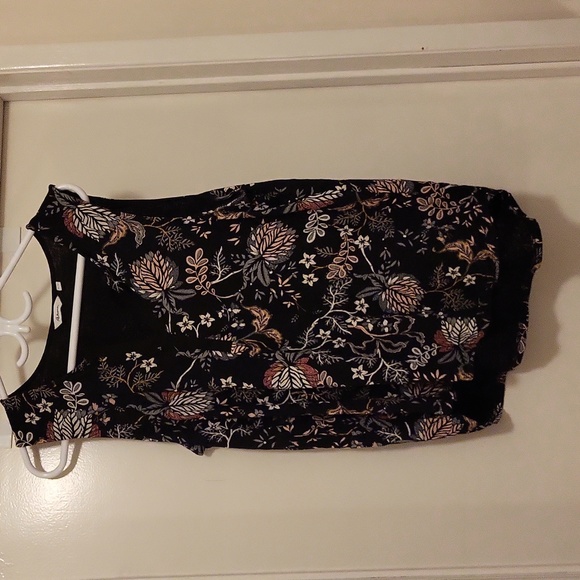 XL Black Floral Sleeveless Tank Reitmans - Picture 1 of 4
